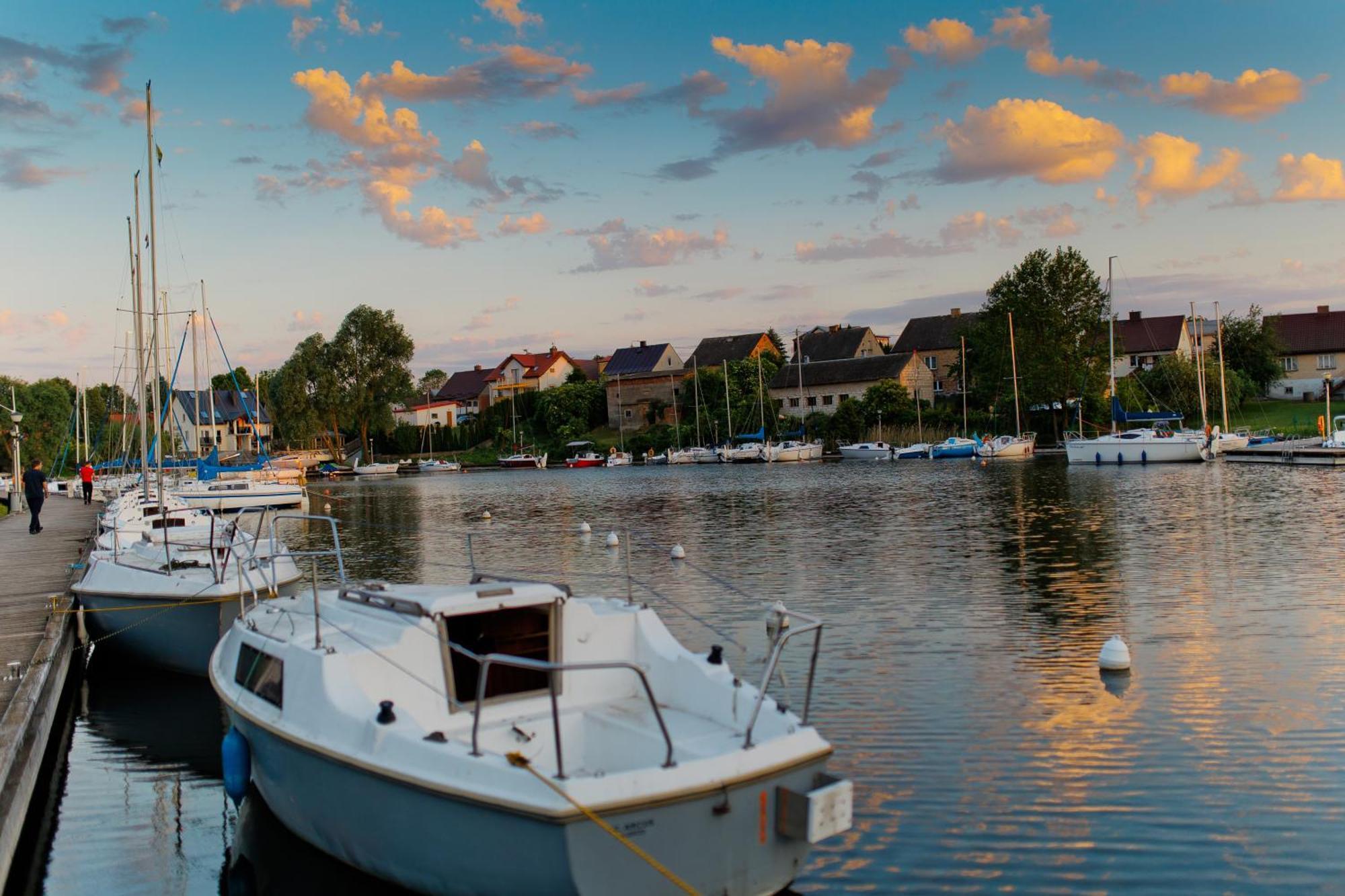 Zakatek River Rajgród Exteriér fotografie